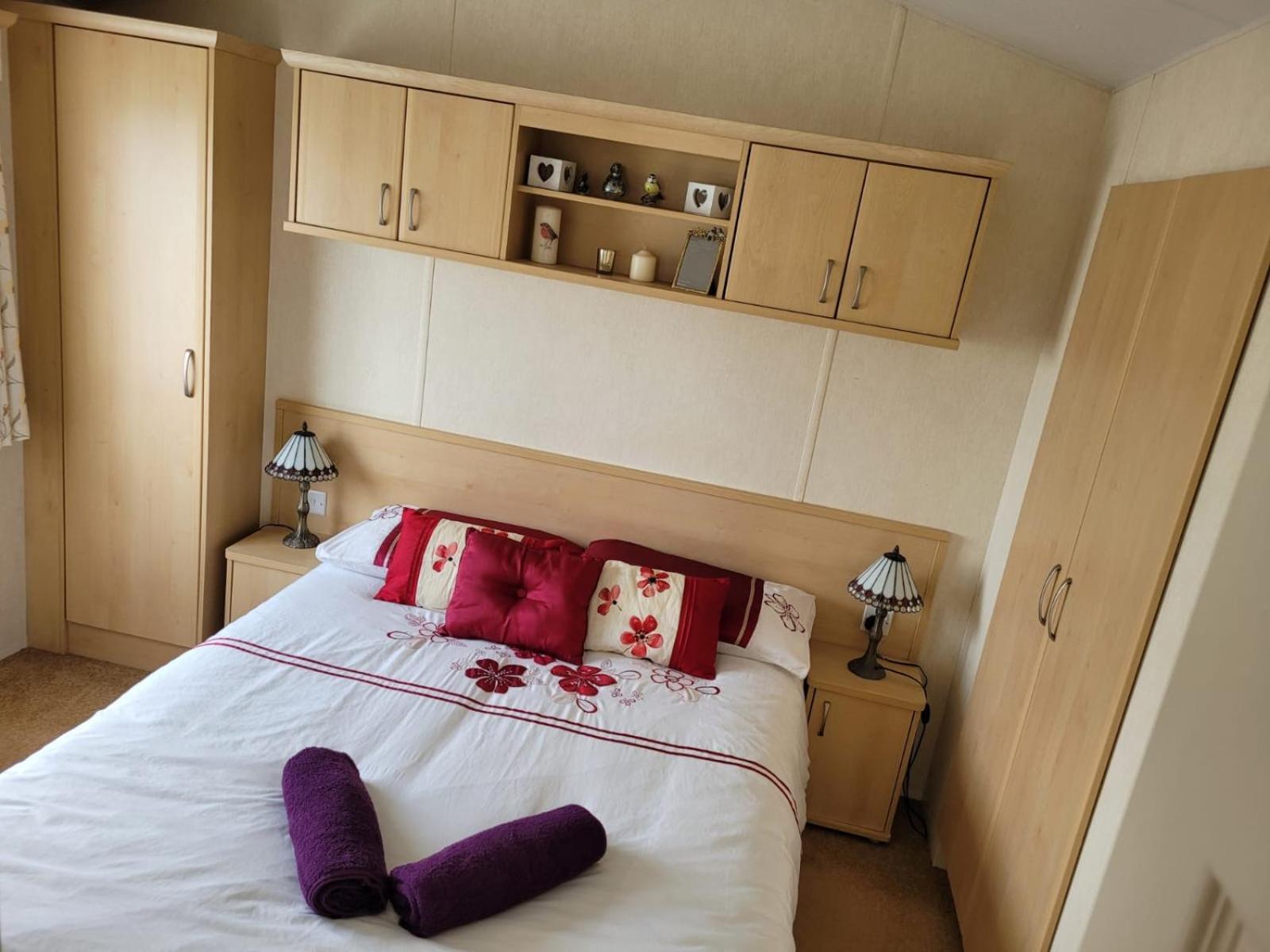 Cosy Caravan Sunbeach Campsite